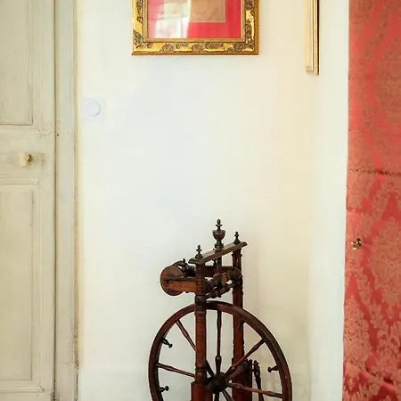 Bed & Breakfast Chambre D'hotes Insolite Lit Rond Proche Avignon Orange - Chateau De Sienne Piscine Riviere Chusclan