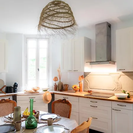 Bed & Breakfast Chambre D'hotes Insolite Lit Rond Proche Avignon Orange - Chateau De Sienne Piscine Riviere Chusclan