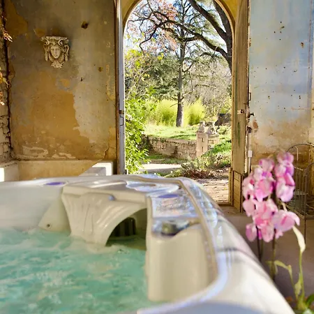 住宿加早餐酒店 Chambre D'hotes Insolite Lit Rond Proche Avignon Orange - Chateau De Sienne Piscine Riviere Chusclan